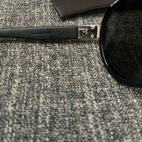 GUCCI SUNGLASSES black/silver EUC…Men’s… Full Inclusion … Authentic.. - Picture 7 of 9